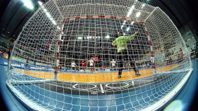 Portugal perde com Espanha e está fora da final do Europeu feminino de futsal