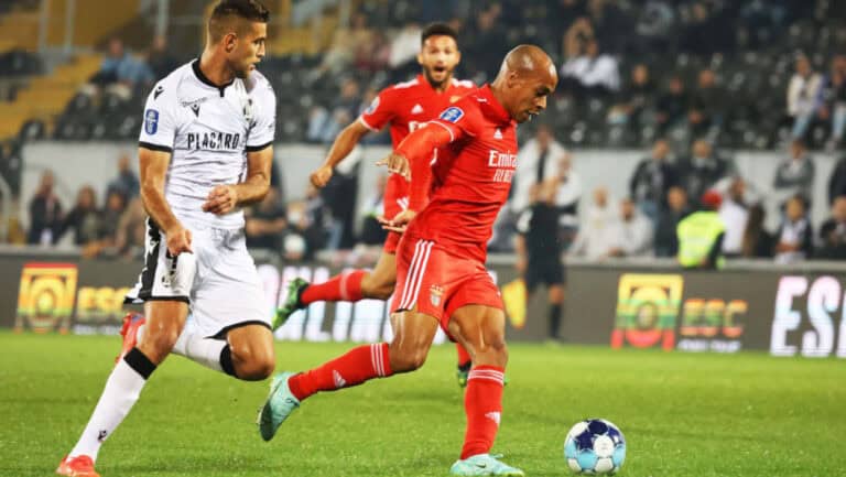 Vitória SC perde por 5-1 na Luz