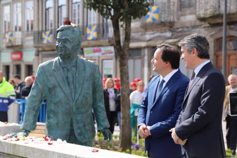 Vizela ergue estátua a António Guterres para assinalar 25 anos de elevação a concelho