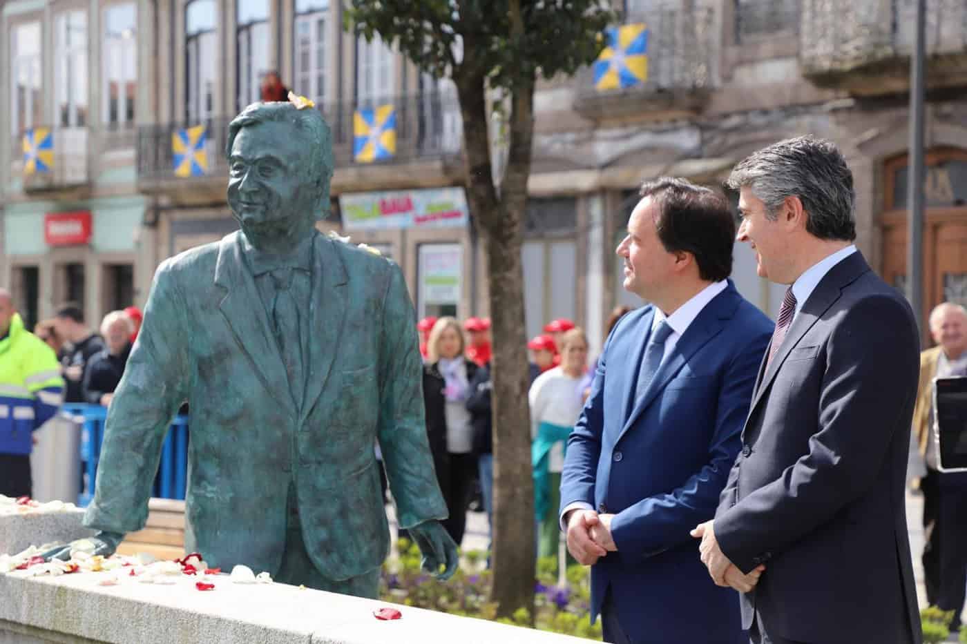 Vizela ergue estátua a António Guterres para assinalar 25 anos de elevação a concelho