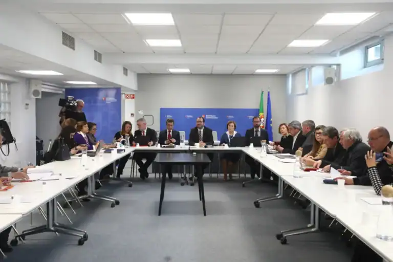 Ministério da Educação propõe aos professores fim de vagas de acesso aos 5º e 7º escalões&nbsp;