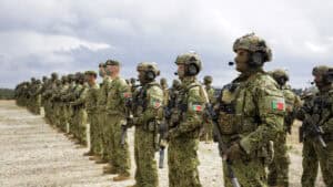 EUA defendem que Portugal deve fazer mais para atingir 2% do PIB na Defesa