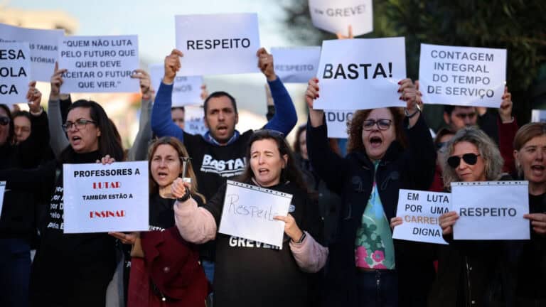Nova greve de professores arranca esta segunda-feira&nbsp;