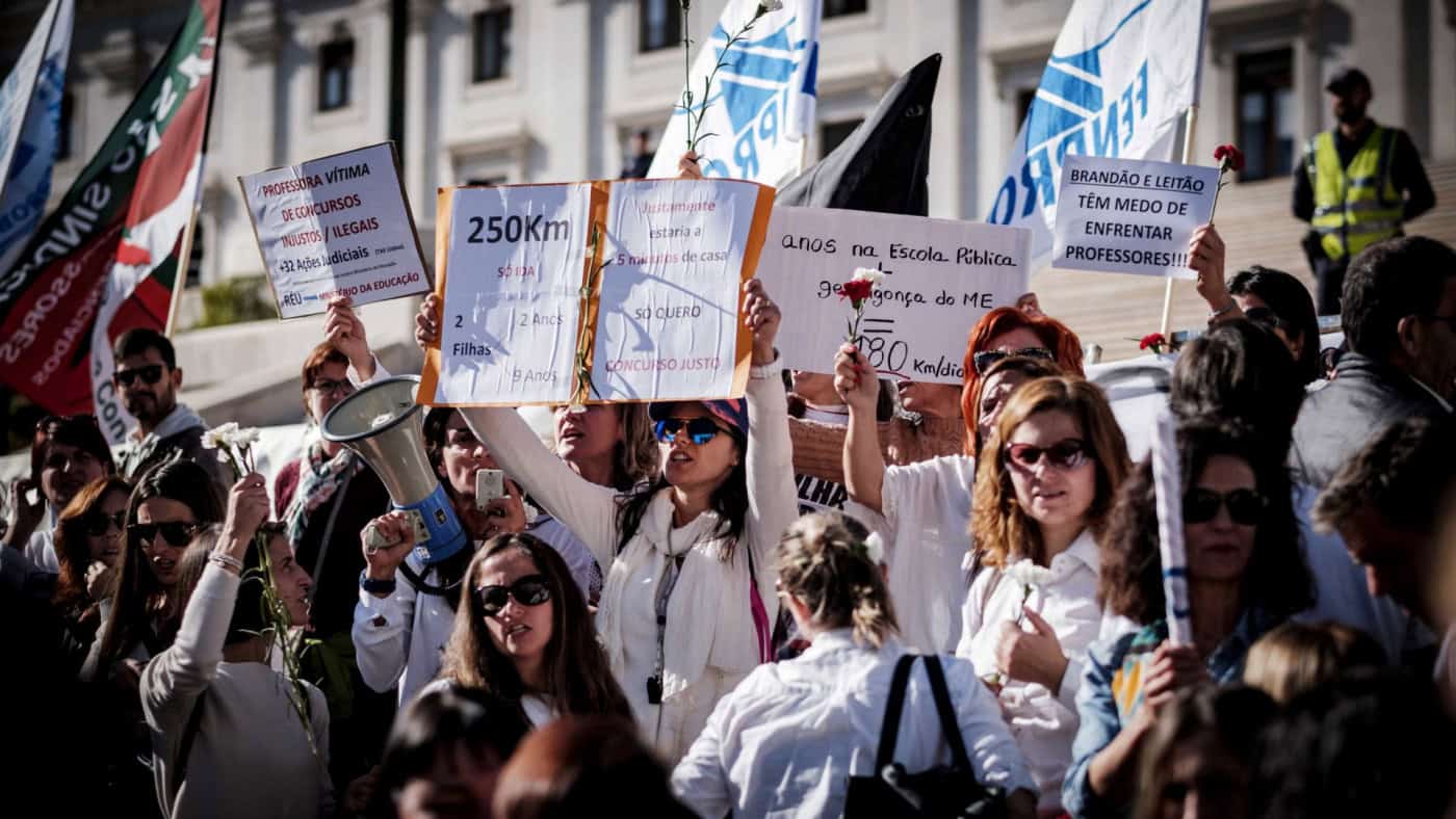 Sindicatos apresentam nova queixa na PGR contra Ministério da Educação