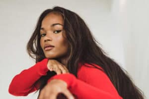 Agnes Nunes leva "o calor do Brasil" ao Theatro Circo