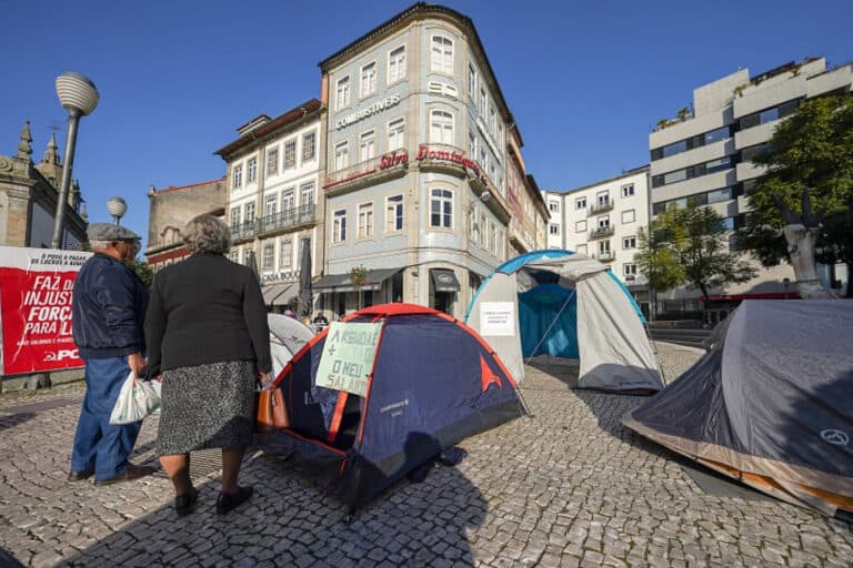 Movimento pelo direito à habitação sai à rua, incluindo em Braga