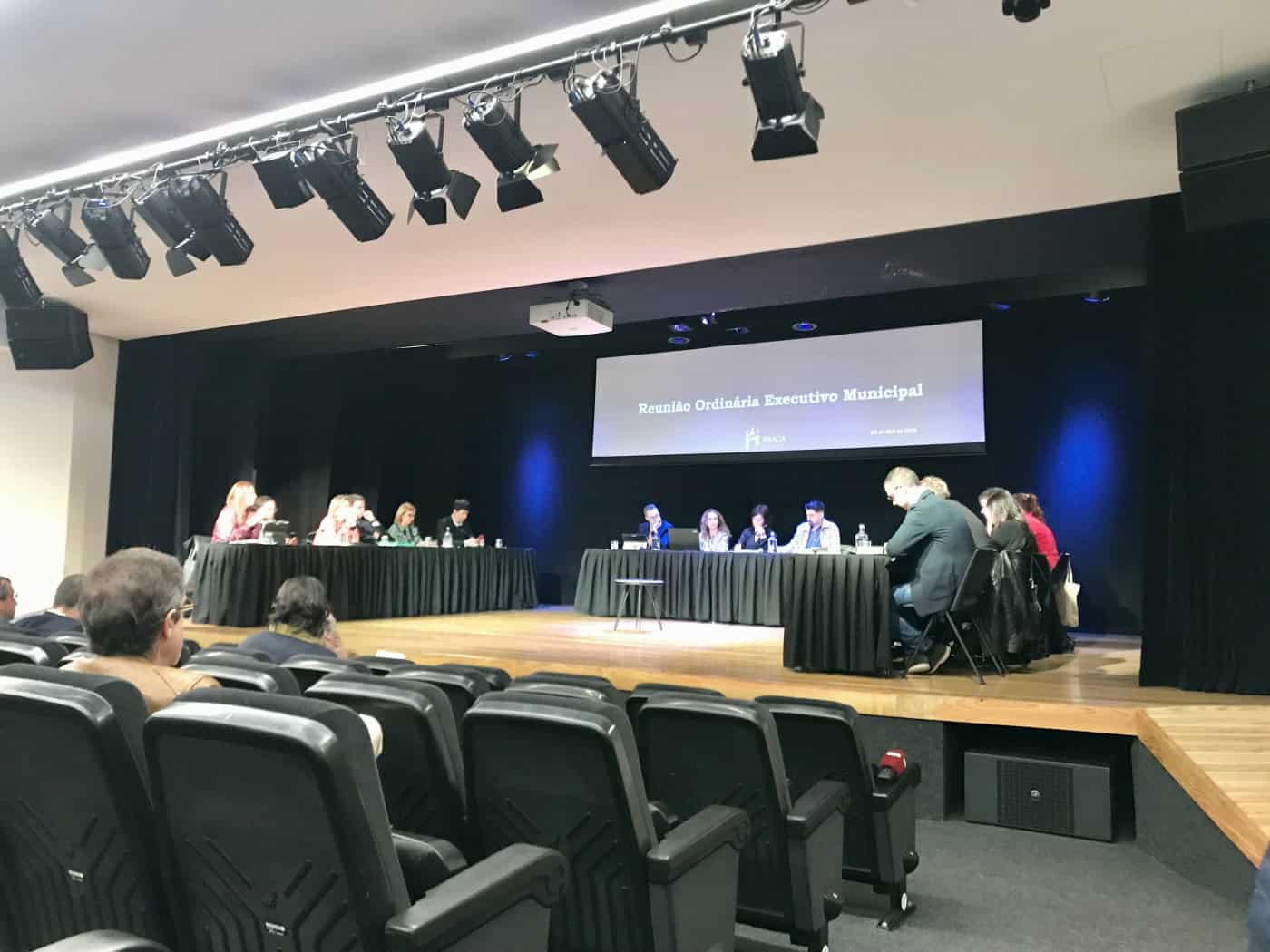 Contrato de gestão delegada da Agere aprovado com os votos favoráveis da coligação e os votos contra da oposição