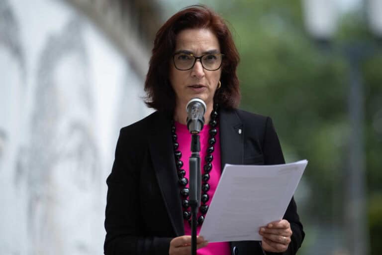 Ministra repudia "todas as formas de assédio" e apela à denúncia formal&nbsp;