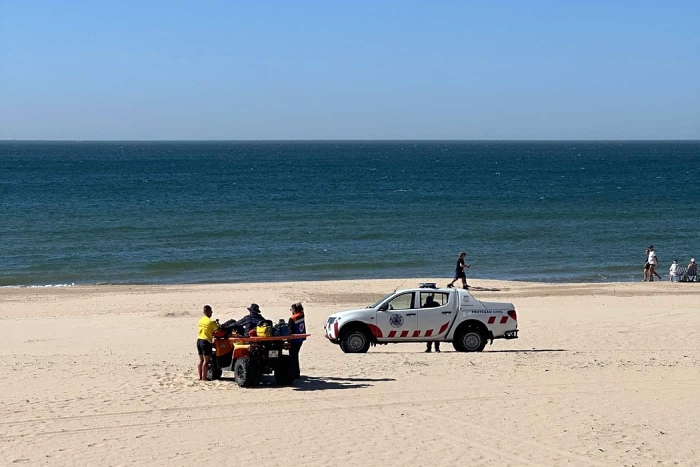 Jovem desaparecida no mar no sábado no Algarve foi encontrada com vida