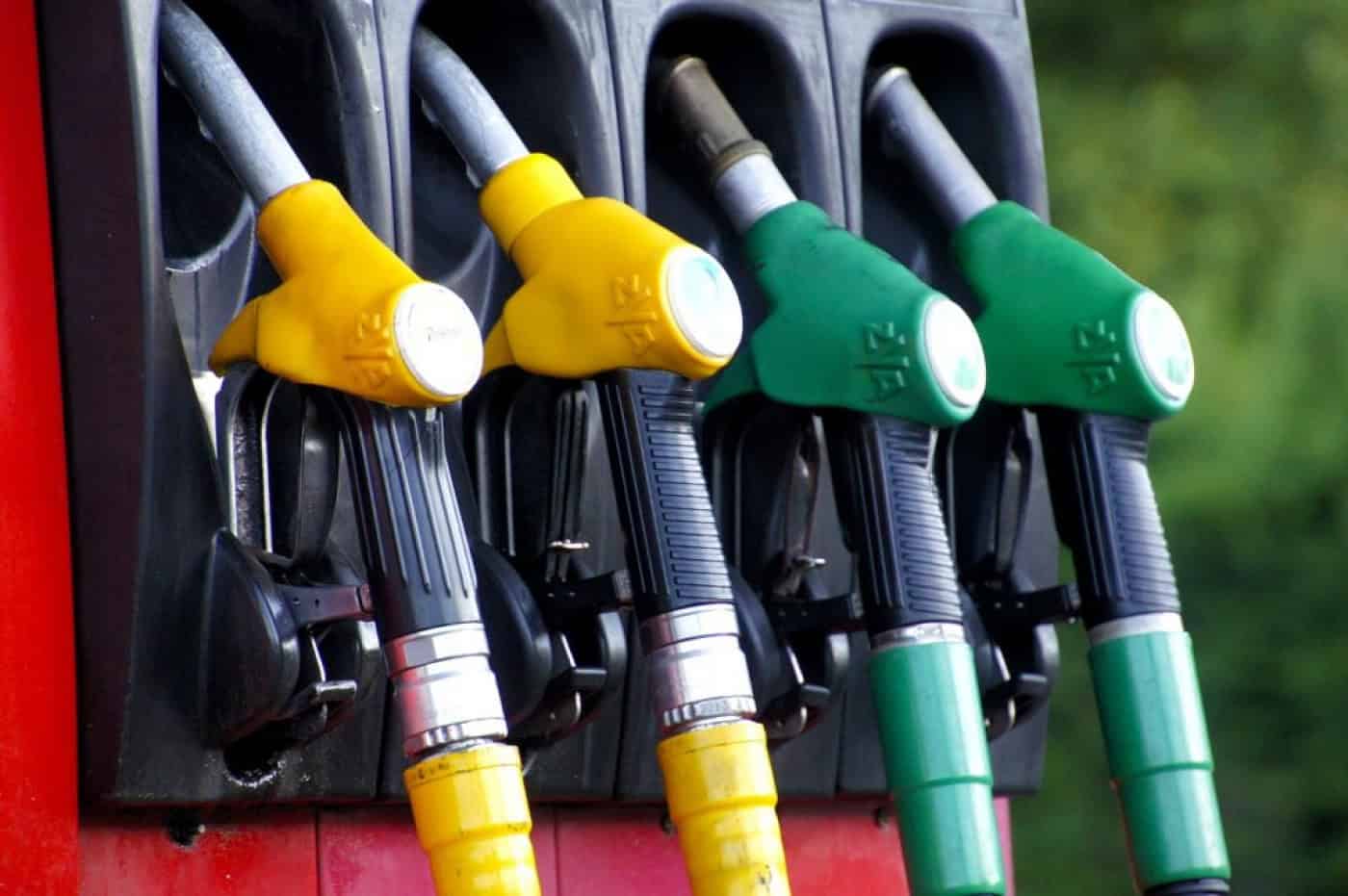 Preço do gasóleo desce e o da gasolina não se altera