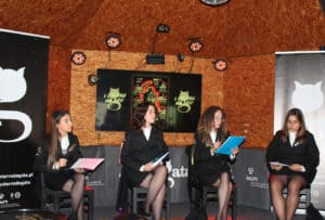 ‘A gata paga, mas bufa’ serve de mote para o Enterro 2023