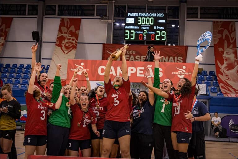 Equipa feminina de andebol da UMinho sagra-se campeã nacional universitária