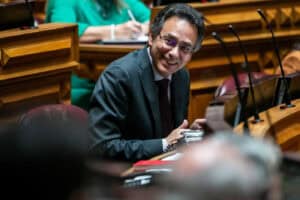 “Eliminar as taxas praticadas no ensino superior não é o caminho para uma solução global”