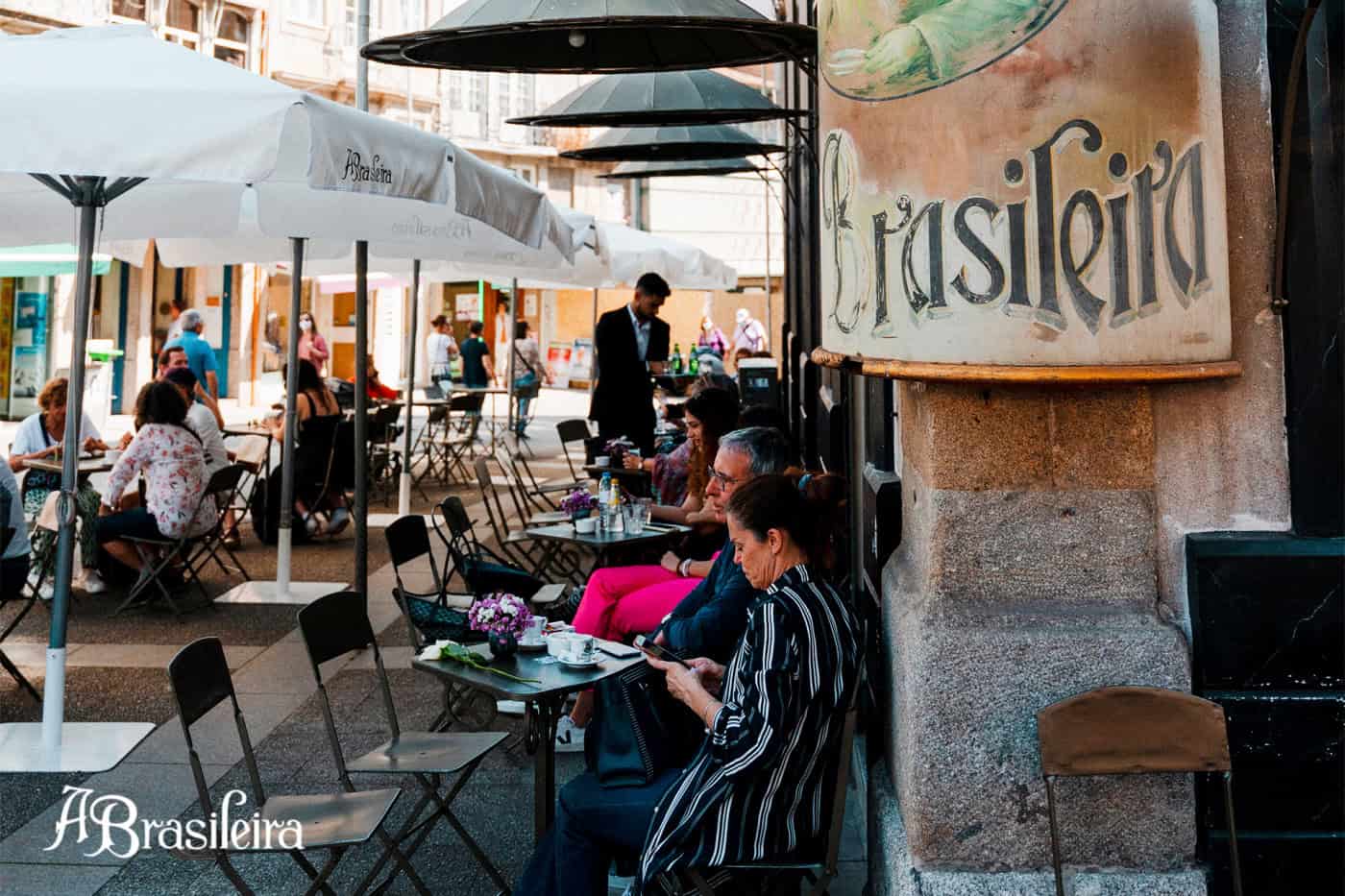 RUM promove emissão no Café A Brasileira dedicada ao 25 de abril