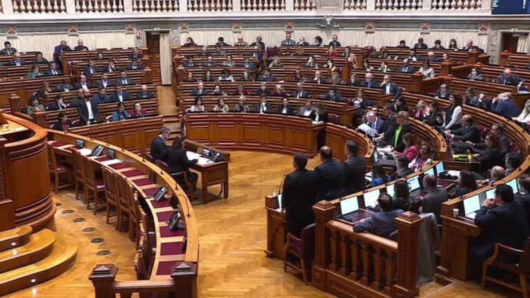 Parlamento vota novamente diploma da eutanásia em 12 de maio