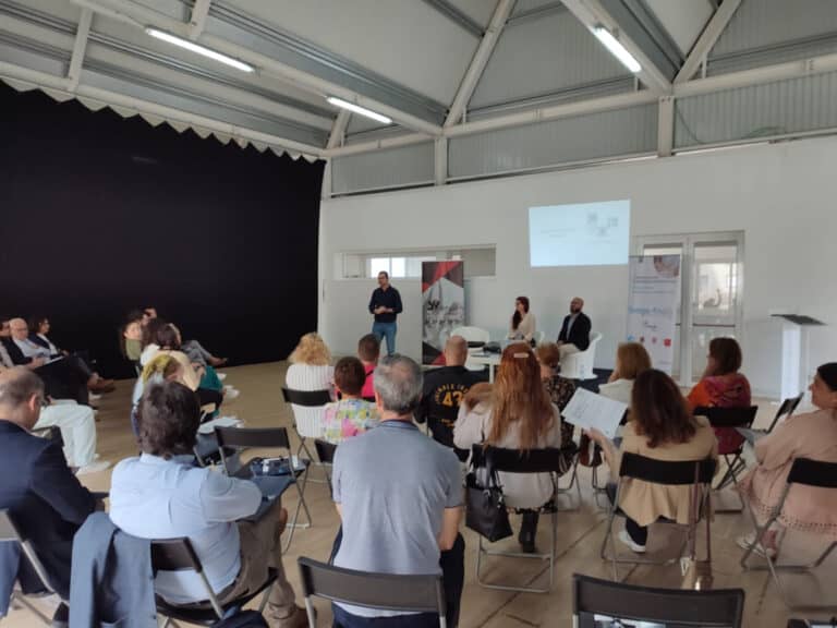 CRECOM, a nova plataforma digital dedicada à educação não-formal