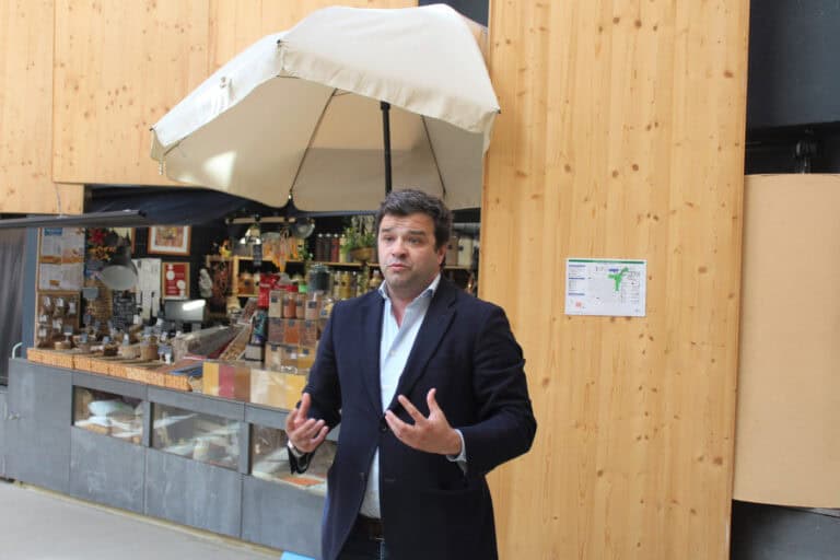 Mercado Municipal. PS fala em “péssimo exemplo” de reabilitação; Rio diz que oposição está a "alucinar"