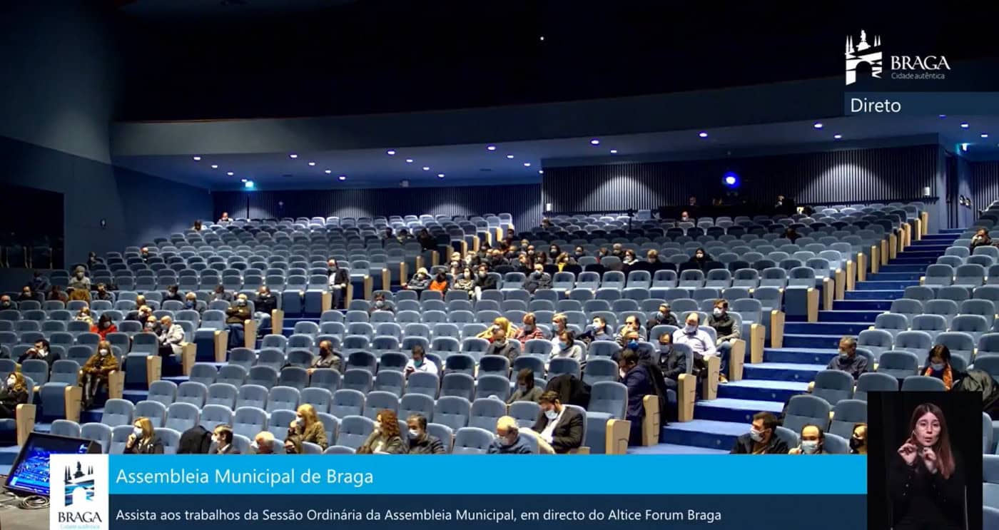 Deputados municipais votam hoje contas da CMB e contrato de gestão delegada da Agere