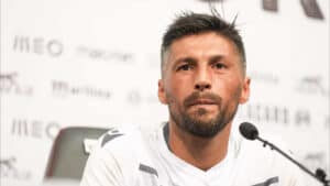 “Neste momento não resolve nada trocar de equipa técnica”