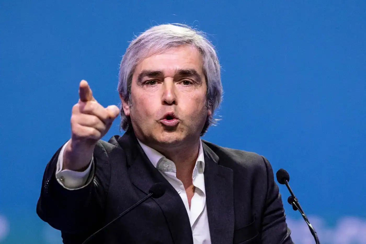 Líder do CDS apela ao Presidente para a dissolução do parlamento