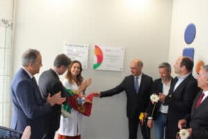 Ministro da Saúde lembra imigrantes na inauguração de centro de saúde em Braga