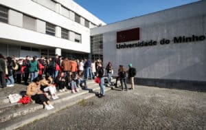 Conselho Geral discute&nbsp;ratificação das propinas nos cursos conferentes de grau