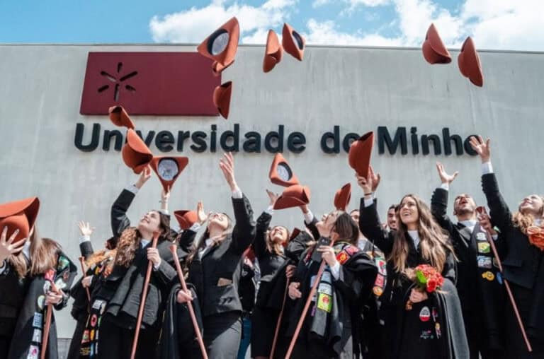 Imposição de insígnias e missa de finalistas mudam de local devido à previsão de chuva