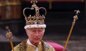 Carlos III coroado como rei do Reino Unido