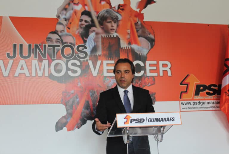 “O governo está a desconsiderar e a desrespeitar Guimarães”