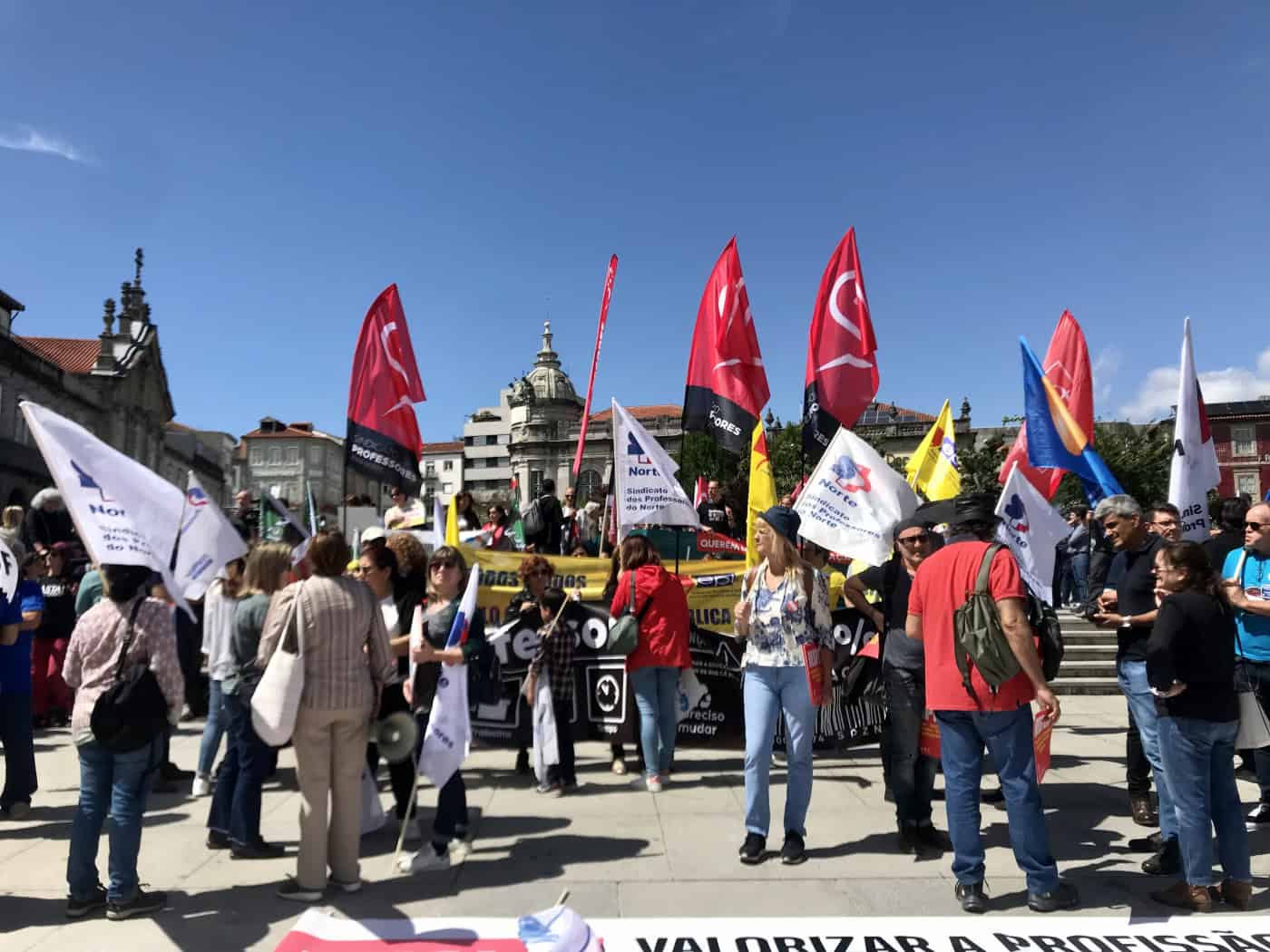 Professores manifestam-se em Braga e prometem continuar a luta