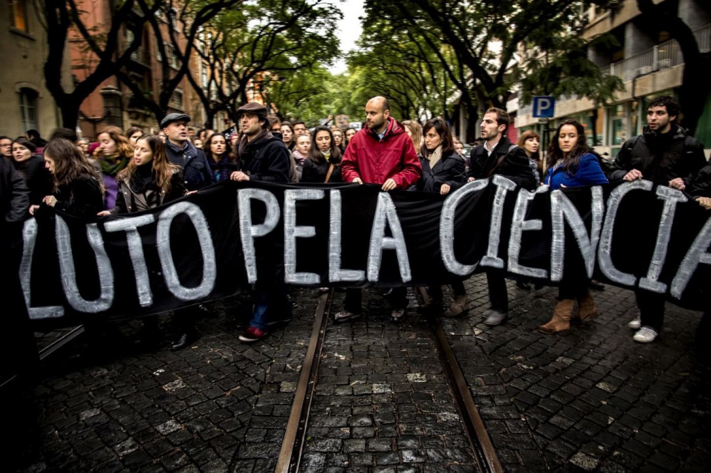 Há doutorados que se inscrevem em cursos livres das universidades para ter bolsa