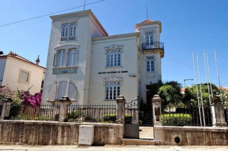 Politécnico de Coimbra suspende professor suspeito de assédio