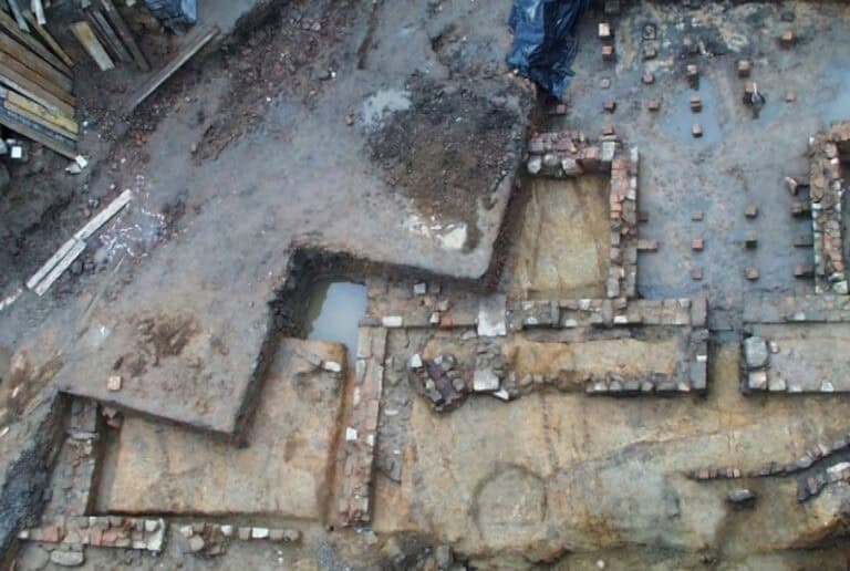 Arqueóloga da UMinho apresenta novos vestígios na Rua Nossa Senhora do Leite