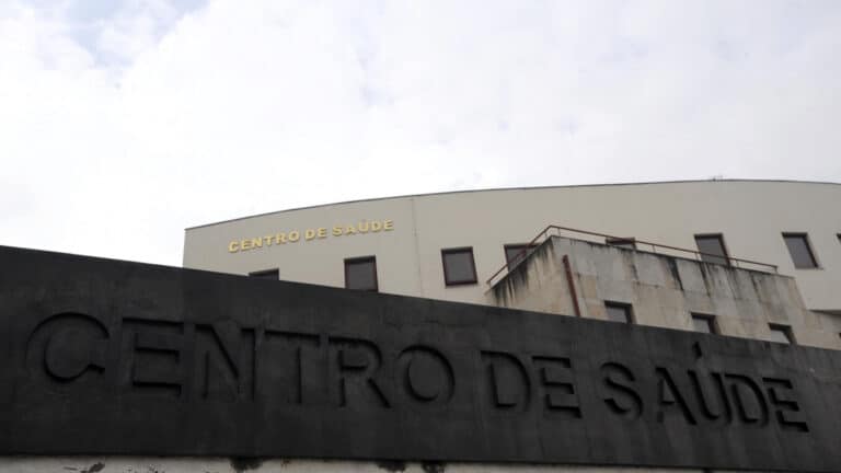 393 médicos de família admitidos em concurso com 978 vagas