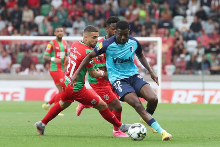 Vizela perde no último minuto com Marítimo