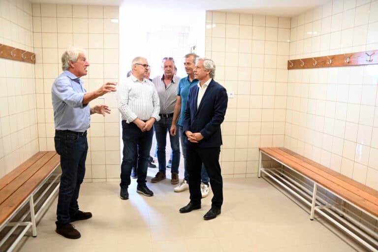 Após incêndio, 1º de Maio inaugura instalações e prepara regresso do futebol de 5