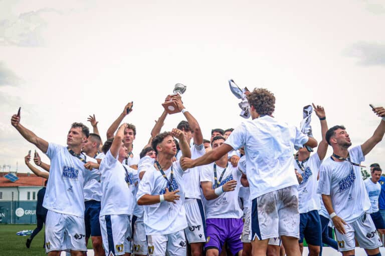 Juniores do FC Famalicão sagram-se campeões nacionais pela primeira vez