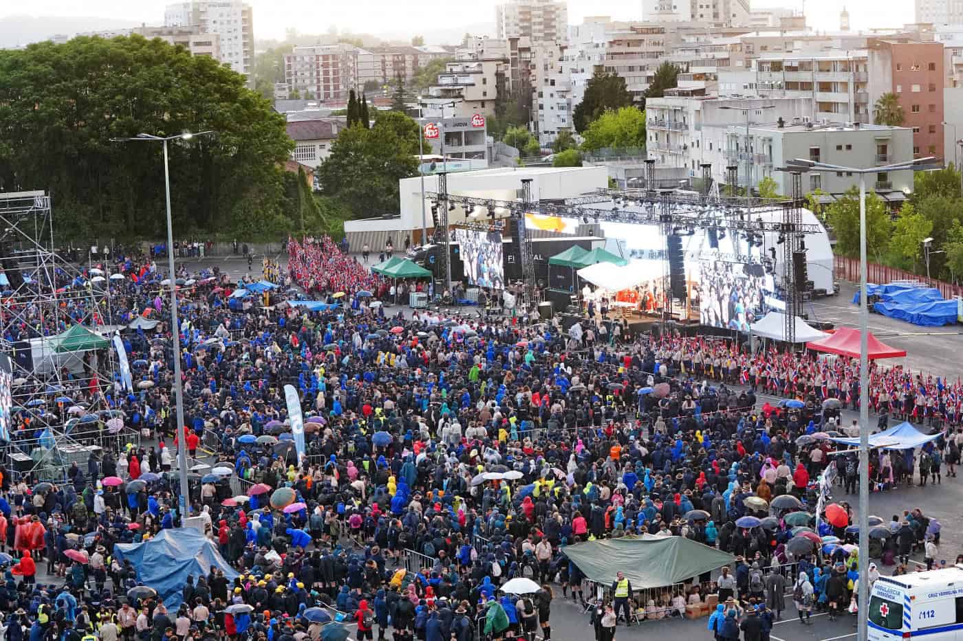 "É fundamental dar sonho à vida, mas o decisivo é dar vida aos sonhos"