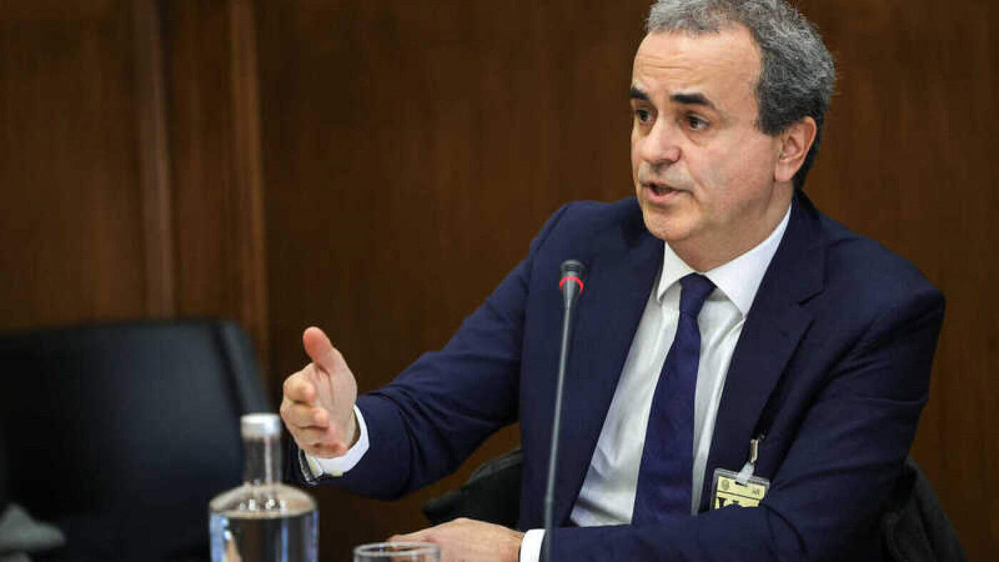 Urgências e privados vão poder passar baixas