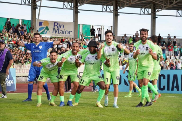 Lank Vilaverdense vence em Rio Maior e sobe à Liga 2