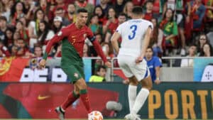 Cristiano Ronaldo a um jogo da internacionalização 200 por Portugal