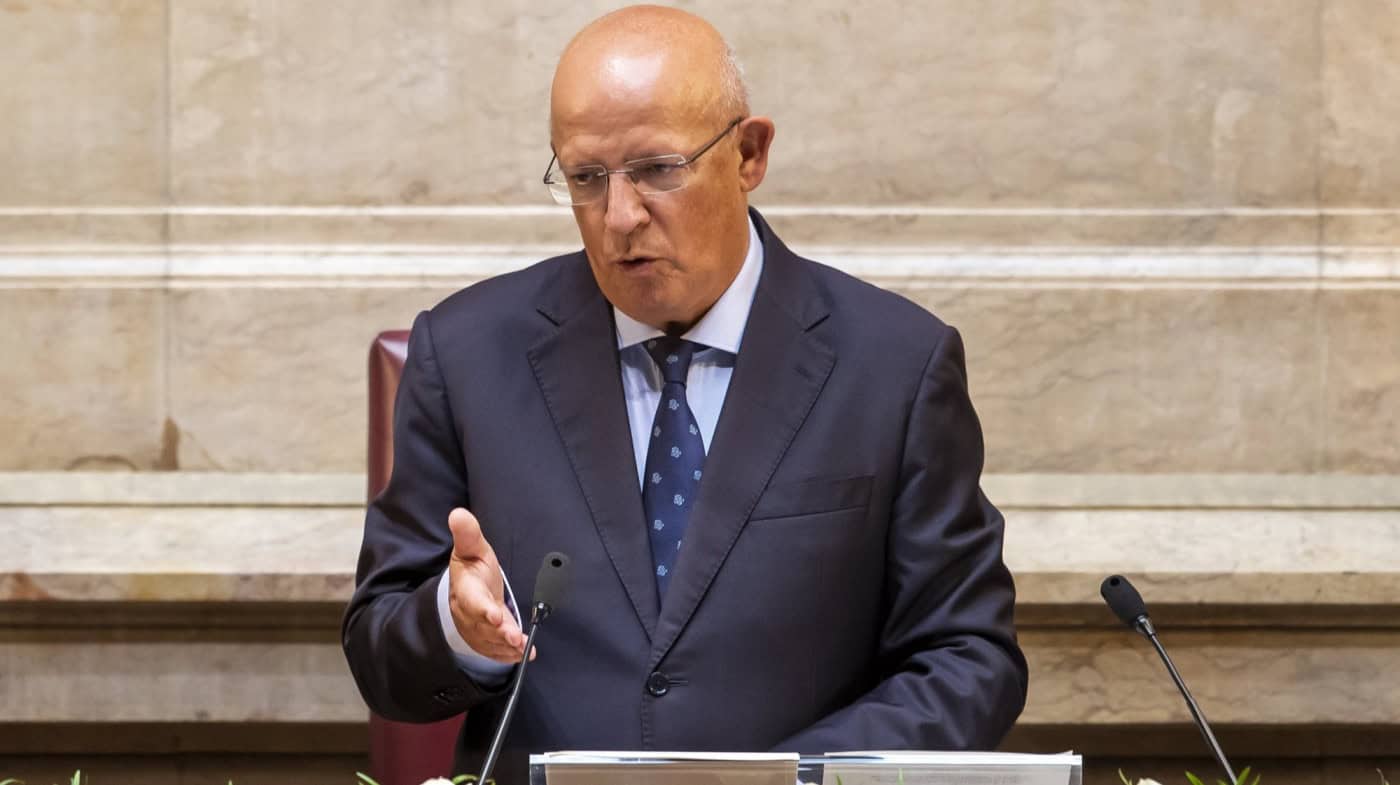 Desinformação é “ameaça à democracia” e requer combate “firme, mas cauteloso”