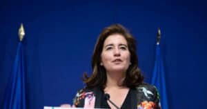 Jovens qualificados: Governo anuncia apoio à contratação com salário mínimo de 1.320 euros 