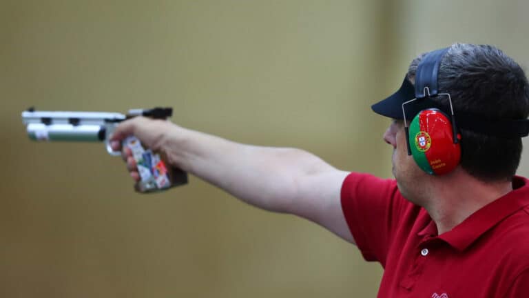 João Costa quinto classificado na prova de pistola a 10 metros