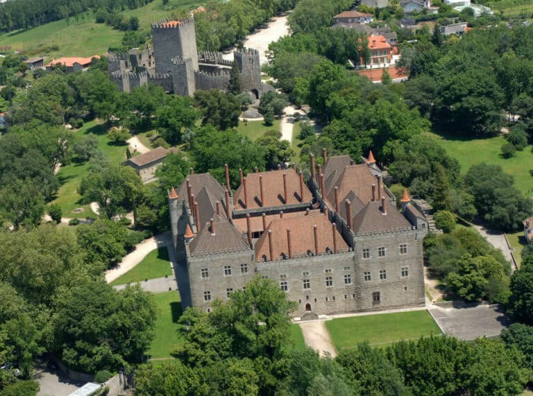 Câmara de Guimarães “tinha expectativas” de assumir gestão de Castelo e Paço dos Duques