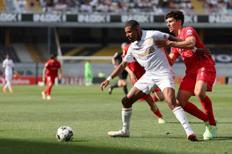 Anderson Silva e Janvier despedem-se do Vitória SC e vão jogar na Turquia