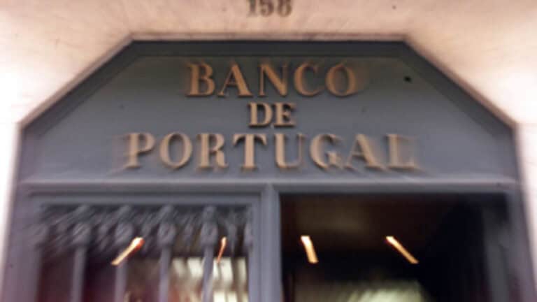 Banco de Portugal prepara revisão da taxa de esforço no crédito à habitação