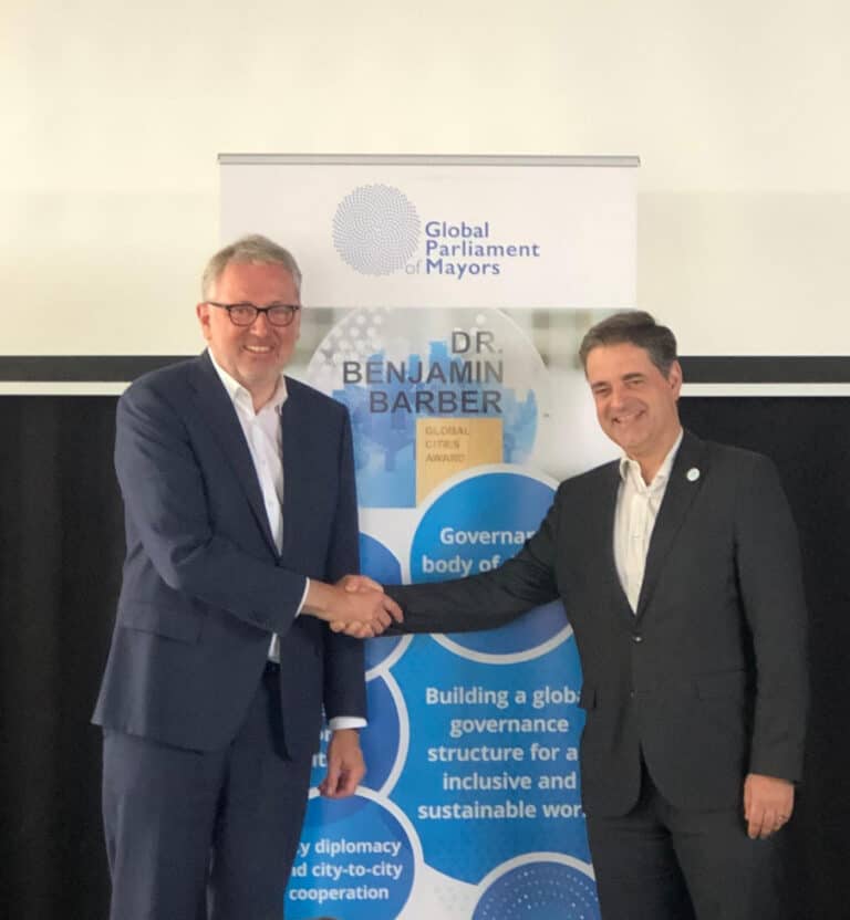 Rio preside plataforma que agrega autarcas de todos os continentes