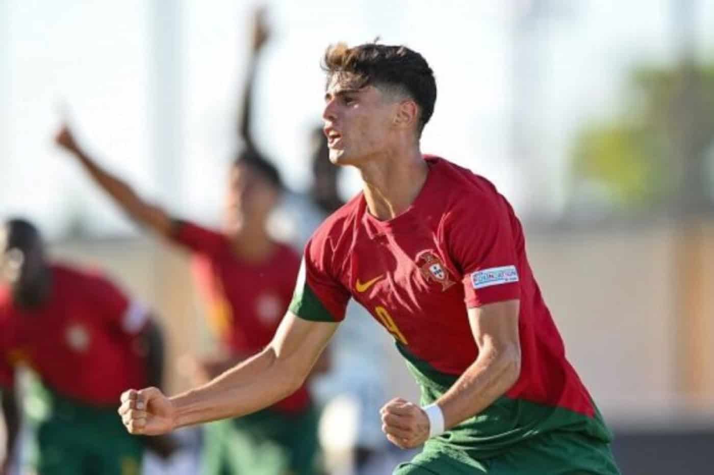Portugal goleia Itália e está perto das "meias" do Europeu de sub-19&nbsp;