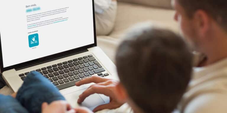 Falha no portal das matrículas está a impedir famílias de inscrever alunos